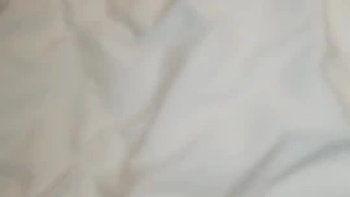 Melody Radford的性感内衣,包括微型比基尼和g弦