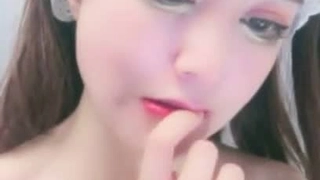 兔女郎装扮淫荡新人骚女大尺度秀 开档黑丝圆润美臀 双指抠入拍打手法熟练 掏出奶子揉捏 表情淫荡搞得很湿