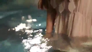 一生一世美人骨小说爱吃蘑菇的牙套学妹被疯狂购入