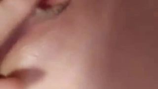 蝴蝶逼阴唇超大的风骚少妇做爱自拍